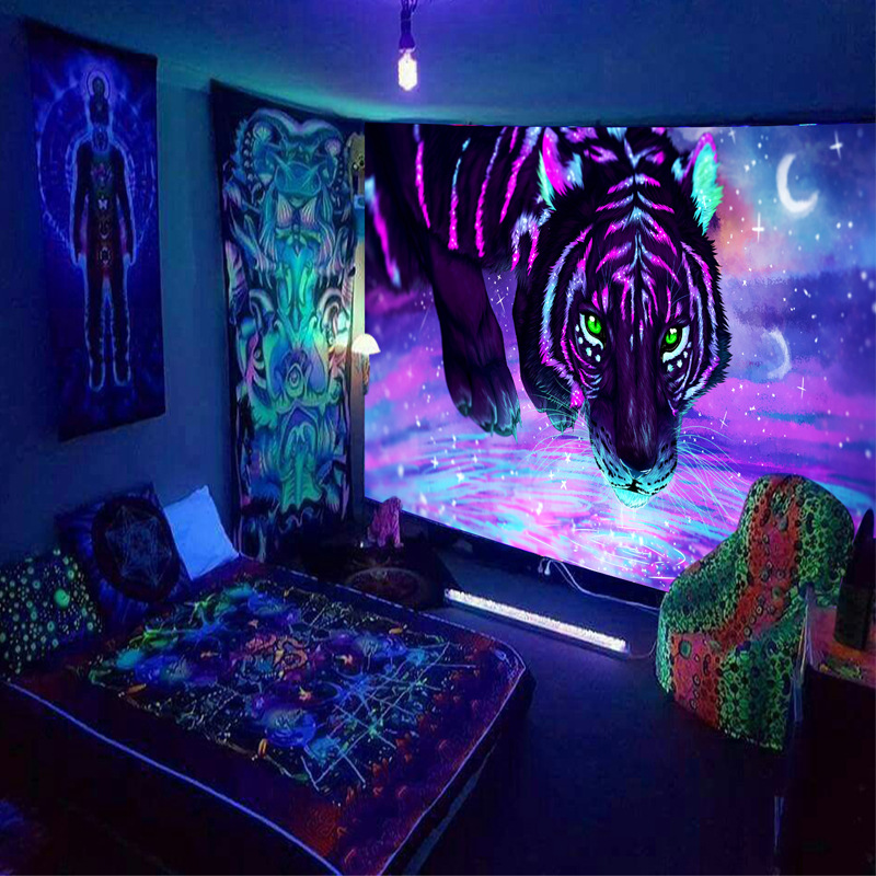 Черный свет гобелен настенный  – обзор и цена Lighting World Decor