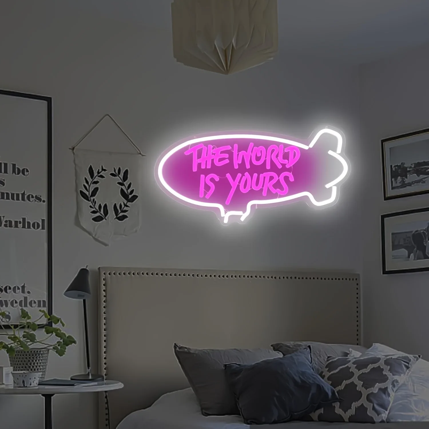 Неоновая вывеска «Мир принадле – обзор и цена Lighting World Decor