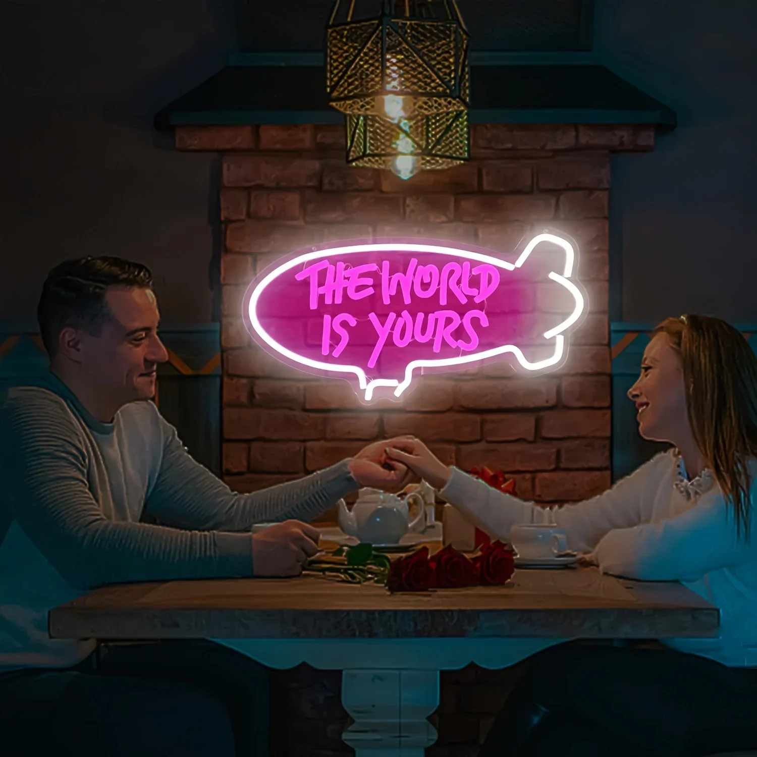 Неоновая вывеска «Мир принадле – обзор и цена Lighting World Decor