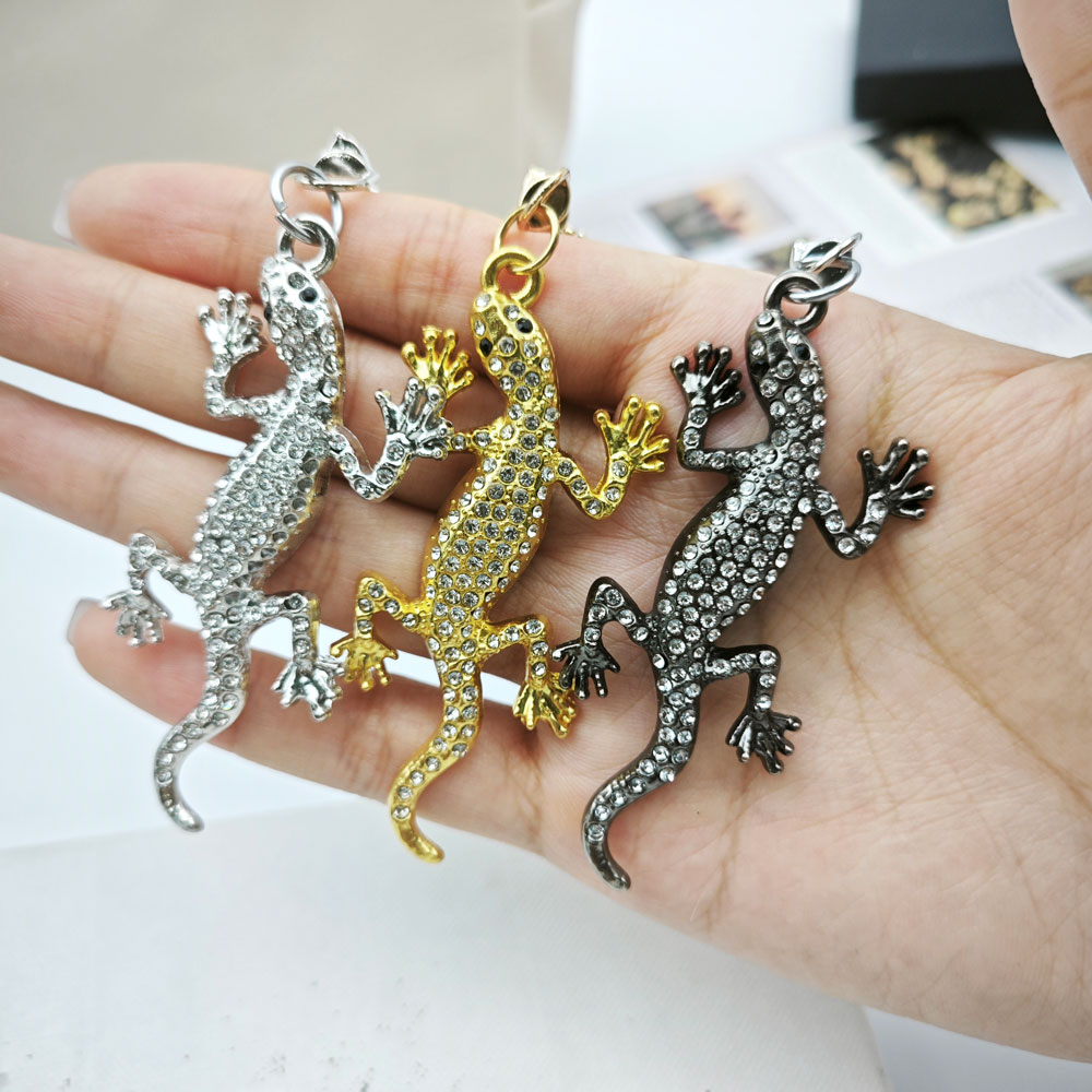 Оригинальный 3D металлический  – обзор и цена Gecko Lighting & Decor